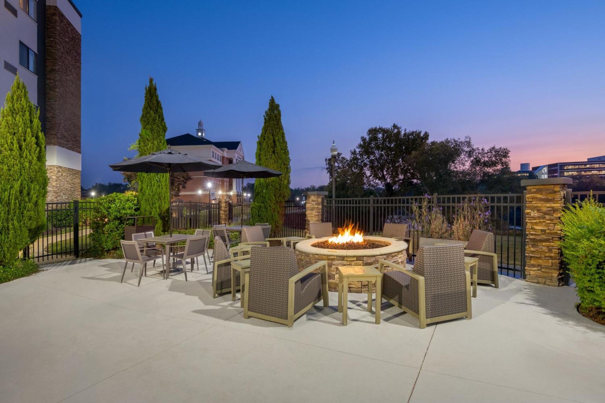 Courtyard By Marriott Columbus Phenix City Exterior photo