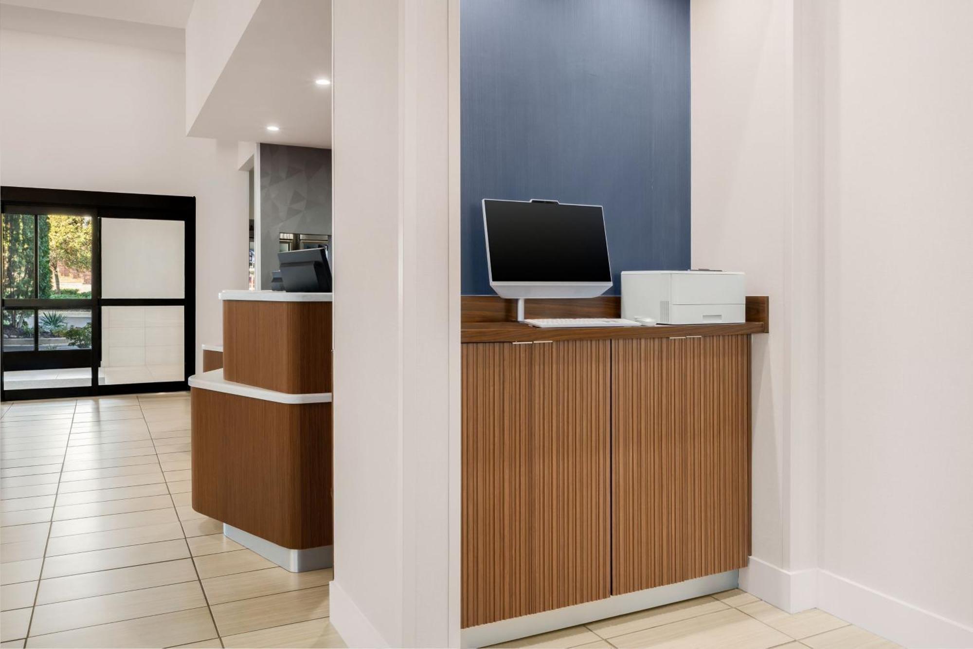 Courtyard By Marriott Columbus Phenix City Exterior photo